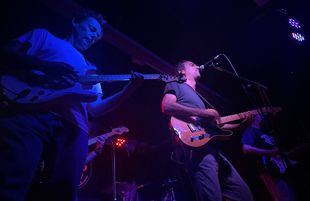 Crónica del concierto del viernes: Los Caciques regresan a la sala que les parió