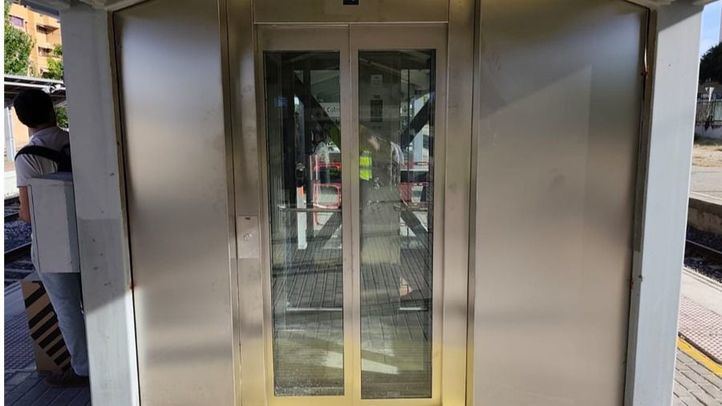 Nuevo ascensor en la estación de tren de Tres Cantos