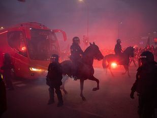 Casi un millar de efectivos integran el dispositivo especial para el derbi madrileño