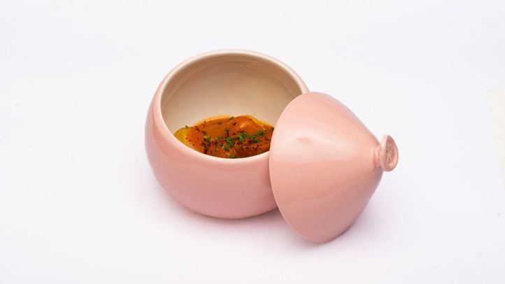 'Bravas alocadas' de Rosi la Loca, ganadoras del VI Concurso Internacional de Elaboración de Patatas Bravas