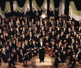 La Filarmónica Beethoven celebra sus 175 años con un gran concierto dirigido por Luis Cobos