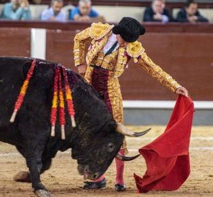Una infame moruchada de Domingo Hernández se cargó la corrida