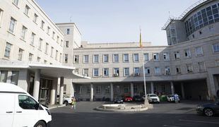 Así es el edificio del Estado Mayor de la Defensa: visitas guiadas al edificio de Gutierrez Soto