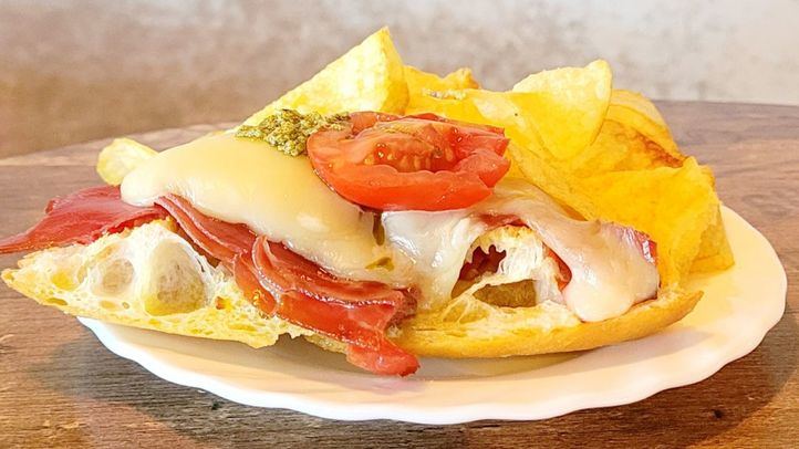 Tosta de jamón del bar Amelie