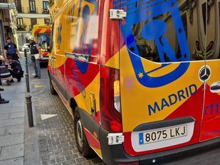 Herida grave una mujer de 80 años atropellada por un camión de basura en el barrio del Pilar