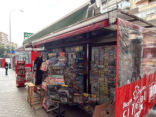 El último quiosco de Conde de Casal se asoma al cierre: “Estamos poniendo dinero para ir a trabajar”