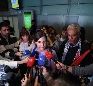 Aterriza en Barajas la diputada de Más Madrid embarcada en la segunda flotilla