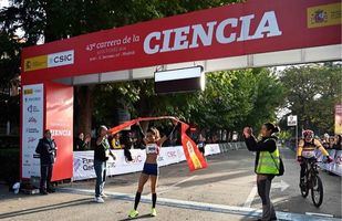 Imagen de archivo: Carrera de la Ciencia (2024)