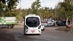 Bus autónomo: más de 2.600 usuarios y a cocheras sin conductor