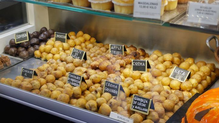 Buñuelos en una pastelería