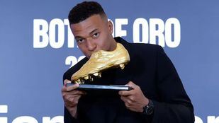 Mbappé celebra la Bota de Oro con sus compañeros y les agradece conseguir el título