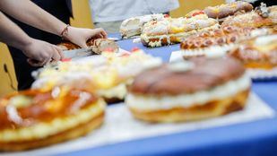 Devoción y dulzura: la tradición de la Corona de La Almudena en Madrid desde 1978