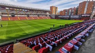 Nuevo videomarcador LED en el Estadio de Vallecas