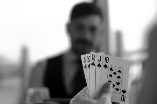 <El póker como reflejo de la sociedad, el liderazgo y las decisiones calculadas