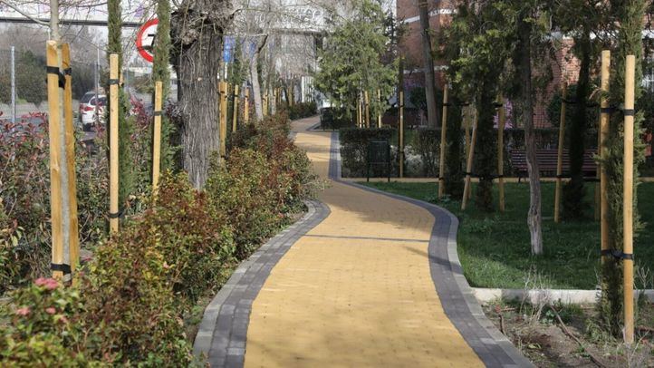 Trabajos en la reforma de la Colonia del Manzanares