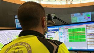 Un grave accidente en la M-50 deja a un motorista de 50 años con múltiples fracturas