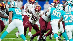 Los Miami Dolphins se llevan la victoria en el histórico partido de la NFL en Madrid