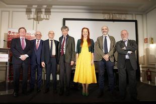 Mesa de debate 'Innovación y avances médicos: tecnología, ciencia y humanidad'