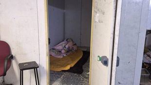 Una inspección por venta de alcohol a menores en Puente de Vallecas destapa empleo irregular