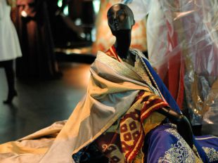 Museo del Traje, Trajes serie Isabel La Catolica