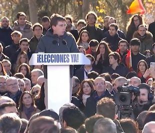 Almeida carga contra Sánchez y reclama una convocatoria de elecciones