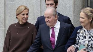 Juan Carlos I y las infantas