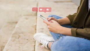 “No es autonomía, es explotación digital”: la Federación Mujeres Jóvenes denuncia el auge de OnlyFans