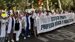 Los médicos madrileños se movilizan en defensa de un Estatuto propio y mejores condiciones laborales
