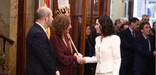 Ayuso invita en el acto por la Constitución a "seguir caminando juntos" frente a bandos que llevan a "los peores episodios"