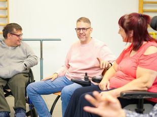 La Comunidad refuerza con 4,8 millones más las ayudas a la dependencia