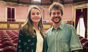 La reina Letizia y el director de cine Guillermo Galoe