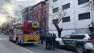 Efectivos de emergencias en un incendio en Collado Villalba