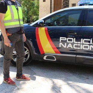 Dos encapuchados asaltan un supermercado