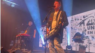 Un Pingüino en mi Ascensor se sube al escenario por Navidad