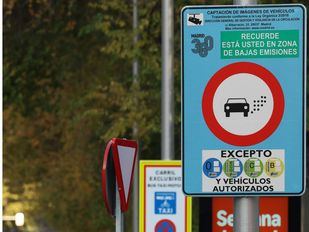 Cartel de inicio de Zona de Bajas Emisiones (ZBE) en Madrid