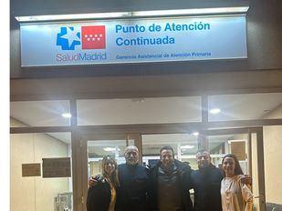 Visita del alcalde de Leganés al Punto de Atención Continuada de 'Pedroches'
