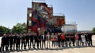 Mural en el Parque de Bomberos de Alcalá de Henares en su 50º aniversario
