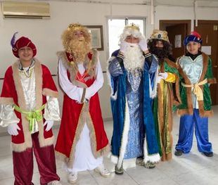 La Fundación Madrina hace una entrega extraordinaria de juguetes en la Cañada Real