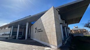 Antiguo edificio de la Seguridad Social en Majadahond