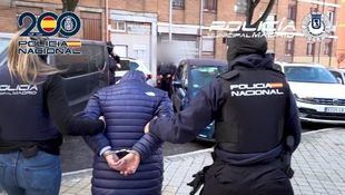 Desarticulados tres puntos de venta de productos falsificados en Entrevías