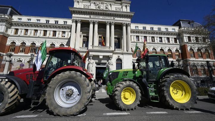 Imagen de archivo de una concentración de tractores en Madrid.