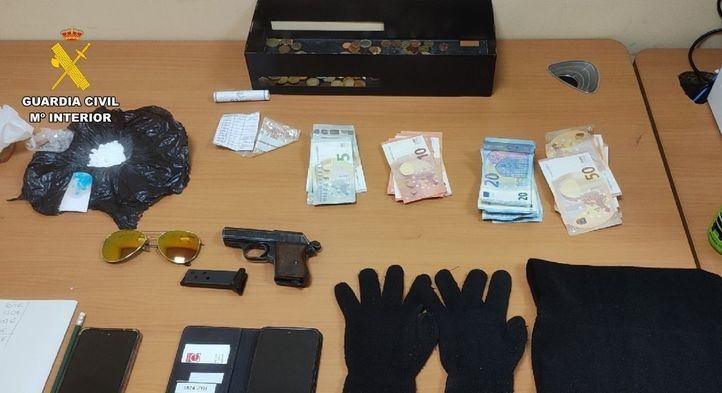 Efectos intervenidos al atracador de Mejorada del Campo