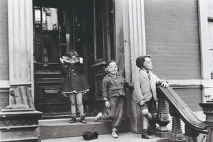 Llega a Madrid la obra completa de Helen Levitt