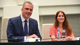 Javier Ortega Smith y Carla Toscano