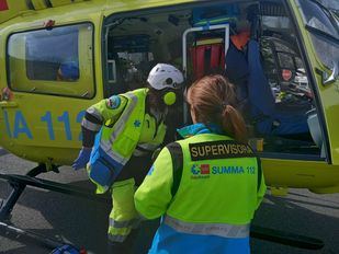 Dos heridos tras chocar la moto en la que viajaban contra un coche en Collado Mediano