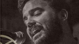 Juan Zelada cuenta en su nuevo sencillo 'Down the line' el camino incierto de la carretera y la vida