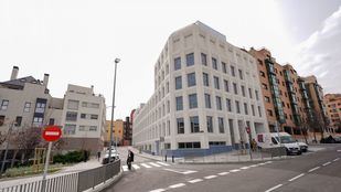Guindalera estrena un edificio con escuela infantil, centro de día y espacio para mayores