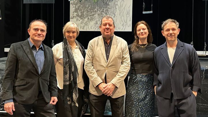 Parte del equipo artístico de 'El sueño de una noche de verano'.