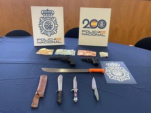 Material incautado a los detenidos implicados en la pelea