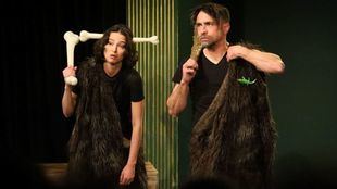 Una original historia de España contada con humor en 70 minutos